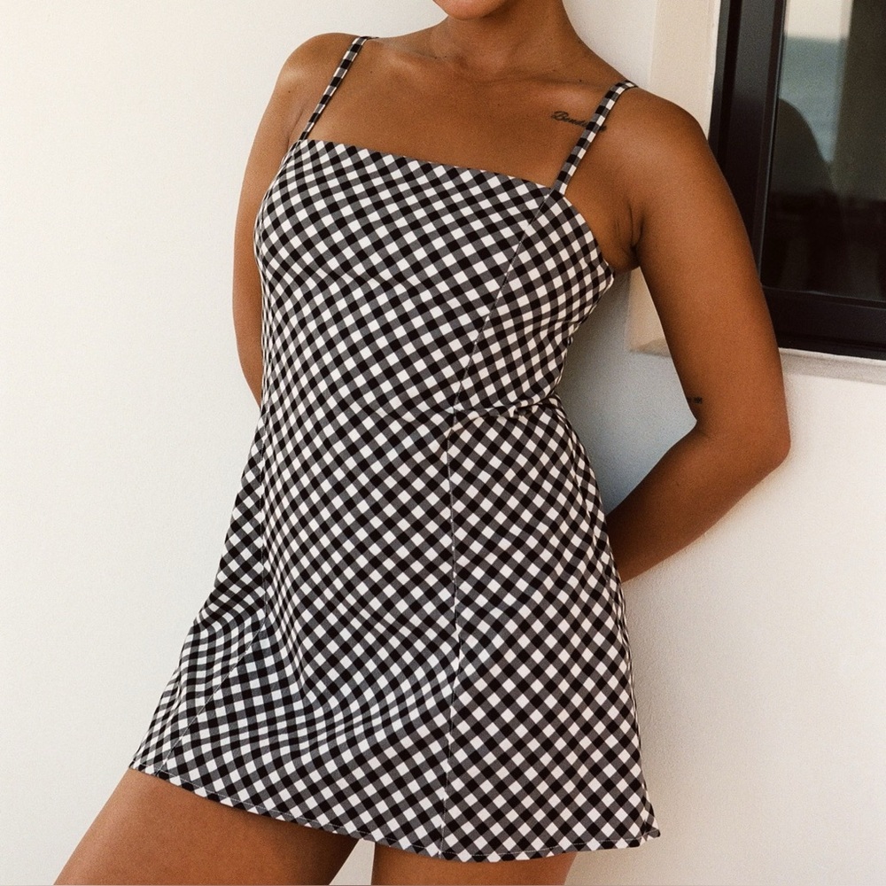 Bra free everyday skort